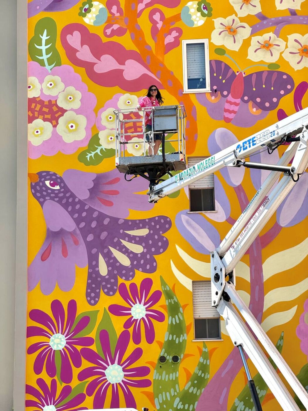 Master piece mural painted and designed by the artist Amara Por Dios