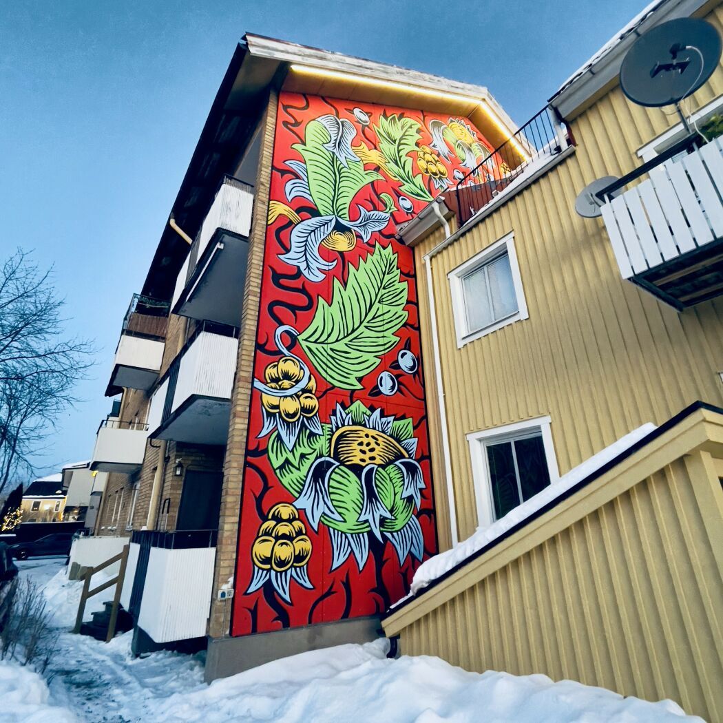 Mural hand painted by the mural artist Marc UÅ