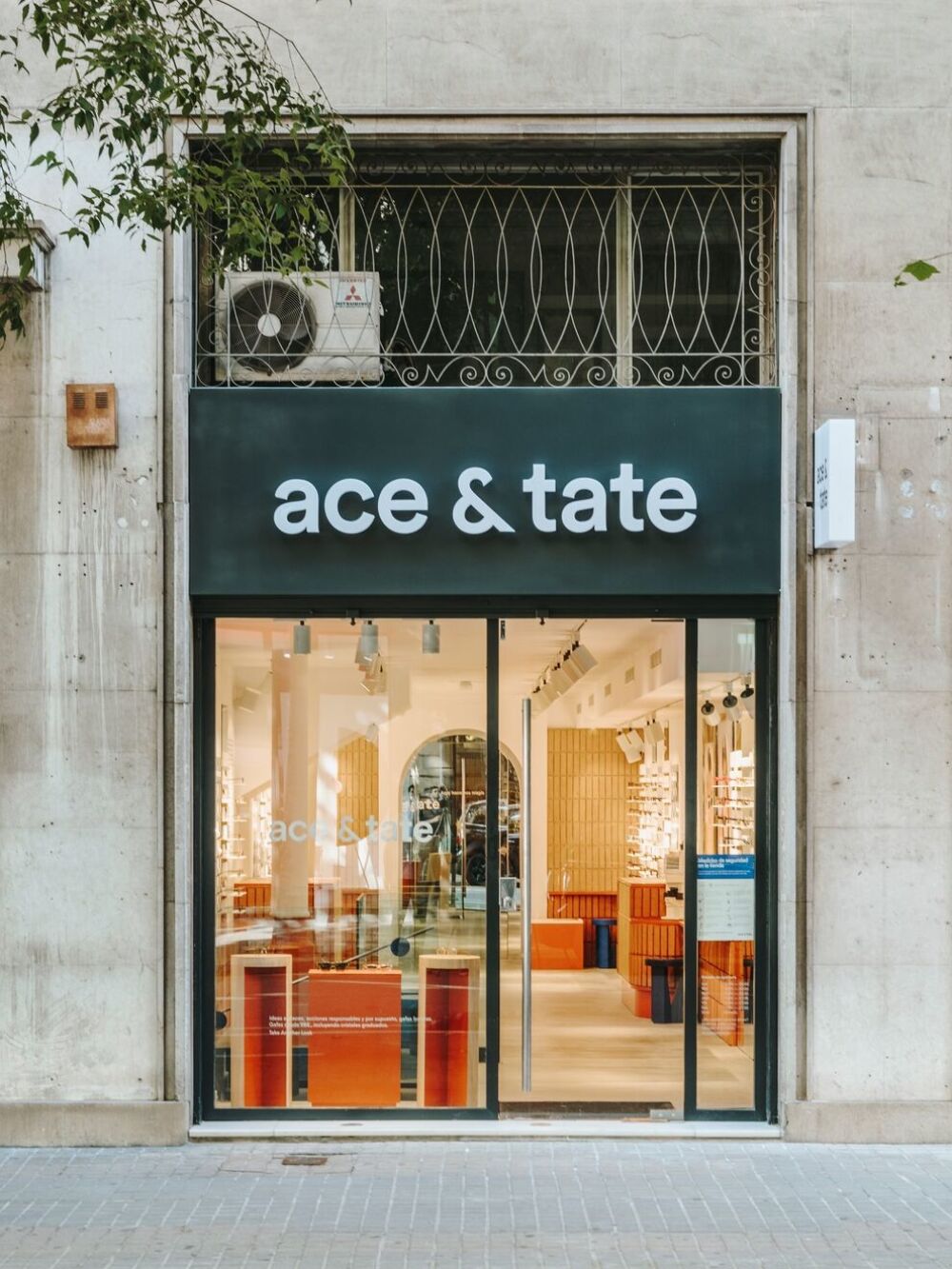 In-store concept Wall mural by José Antonio Roda for Ace & Tate