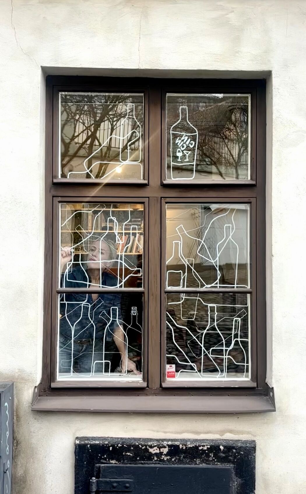 Hand-drawn illustrations by artist Stina Persson