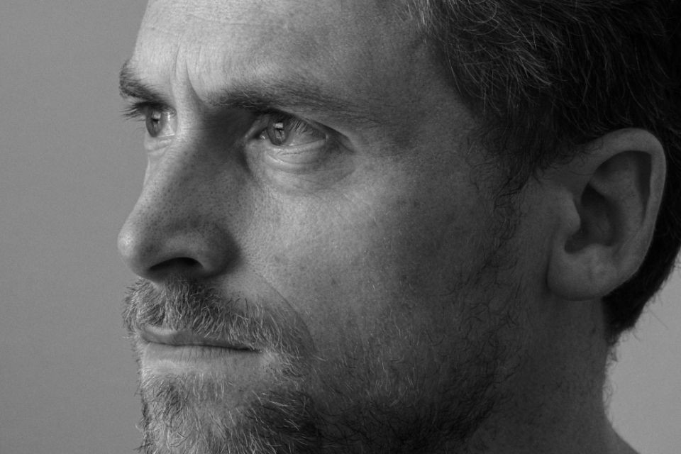 Portrait pic of the 3D artist Marcus Chaloner