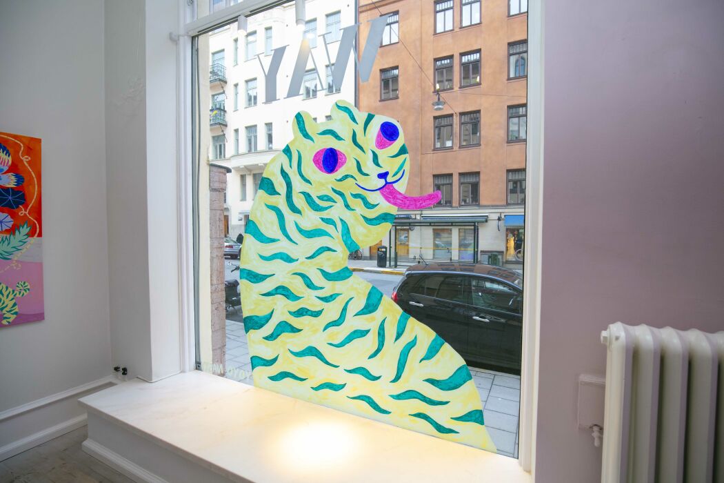 Window painting mural by Yoyo Nasty for Way Gallery solo exhibition